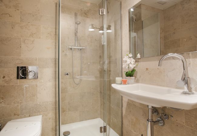 Apartamento en Barcelona - Miro 5 - Rambla Catalunya Luxury Apartamento en Barcelona - Miro 5 - Rambla Catalunya Luxury