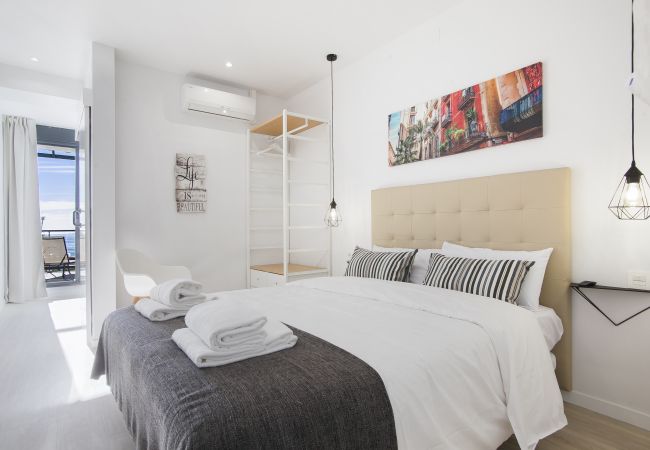 Apartamento en Castelldefels - Beachfront Penthouse ZC2B6 Apartamento en Castelldefels - Beachfront Penthouse ZC2B6