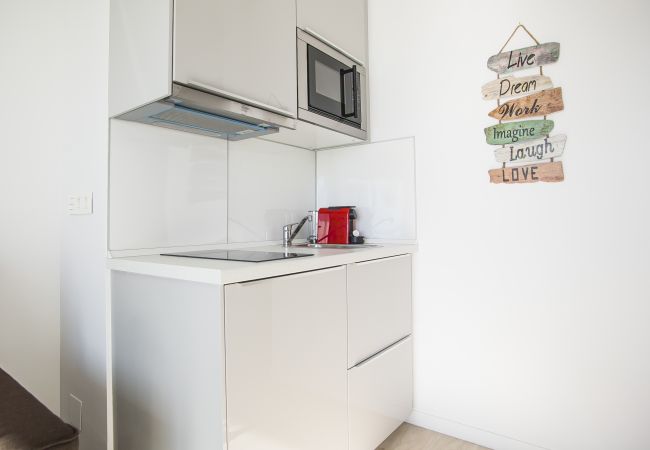 Apartamento en Castelldefels - Exterior Apartment RJ1H6 Apartamento en Castelldefels - Exterior Apartment RJ1H6