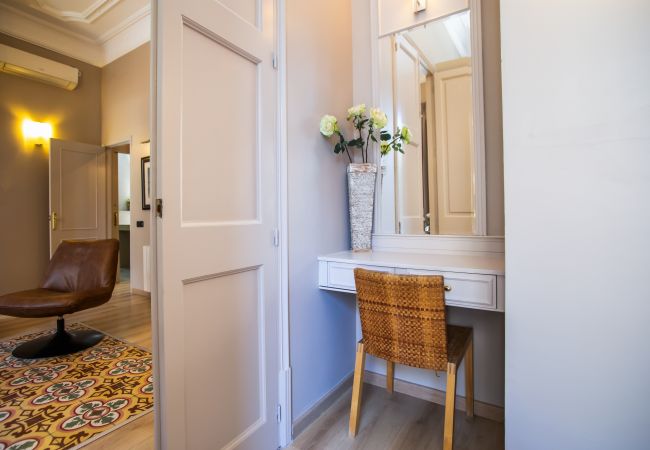 Apartamento en Barcelona - Gaudi 7 Apartment Apartamento en Barcelona - Gaudi 7 Apartment