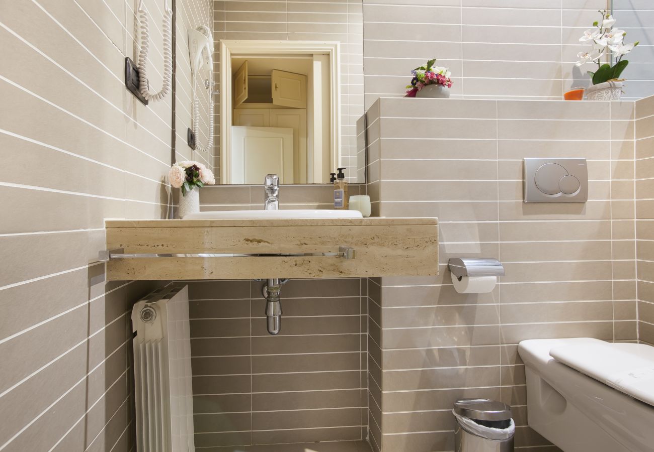 Apartamento en Barcelona - Gaudi 16 Apartamento en Barcelona - Gaudi 16