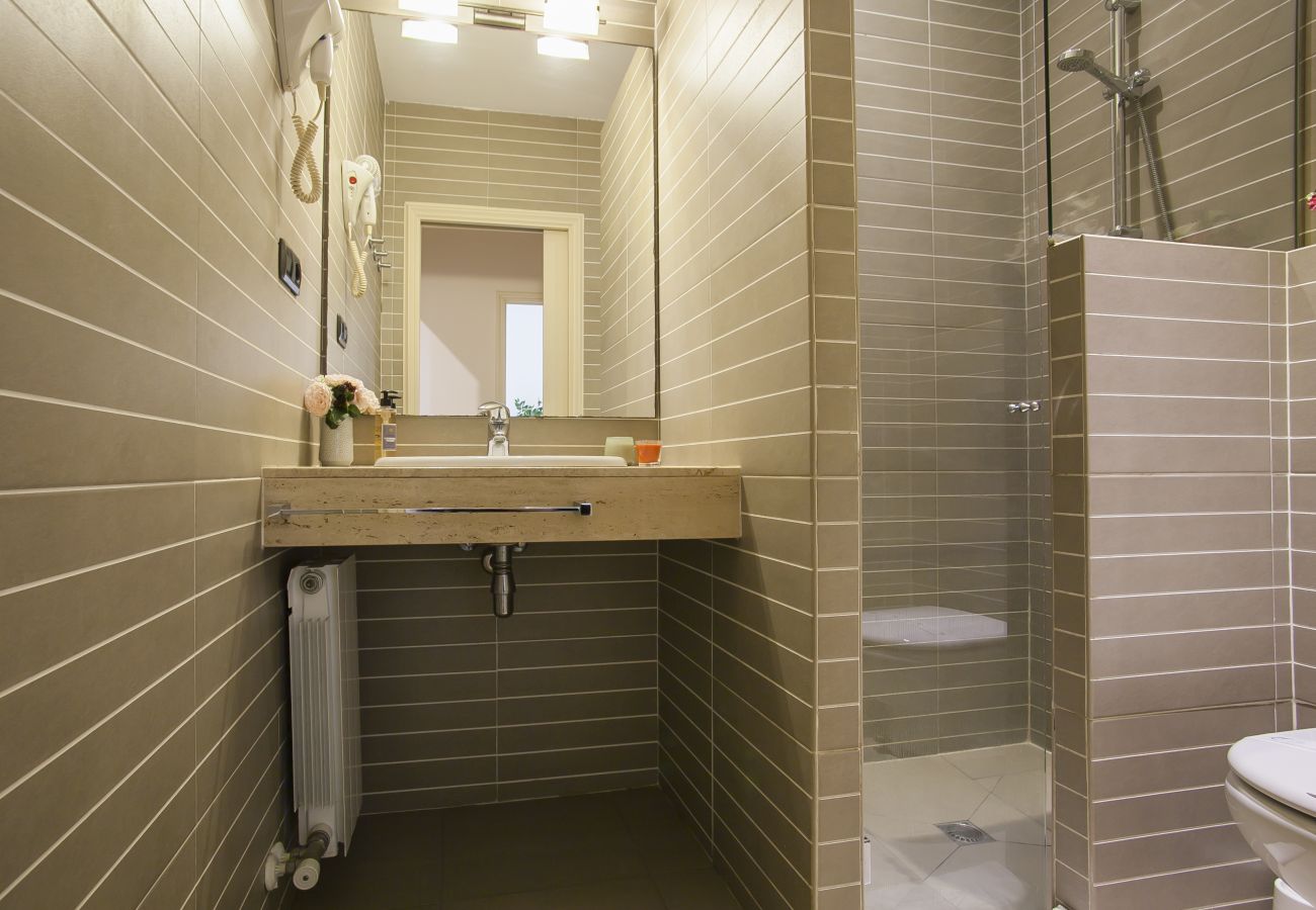 Apartamento en Barcelona - Gaudi 16 Apartamento en Barcelona - Gaudi 16