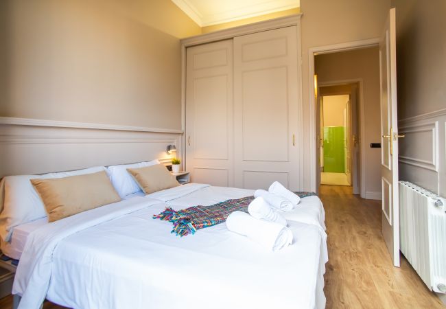 Apartamento en Barcelona - Gaudi 5 Apartment Apartamento en Barcelona - Gaudi 5 Apartment