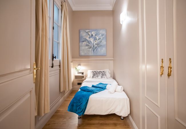 Apartamento en Barcelona - Gaudi 5 Apartment Apartamento en Barcelona - Gaudi 5 Apartment