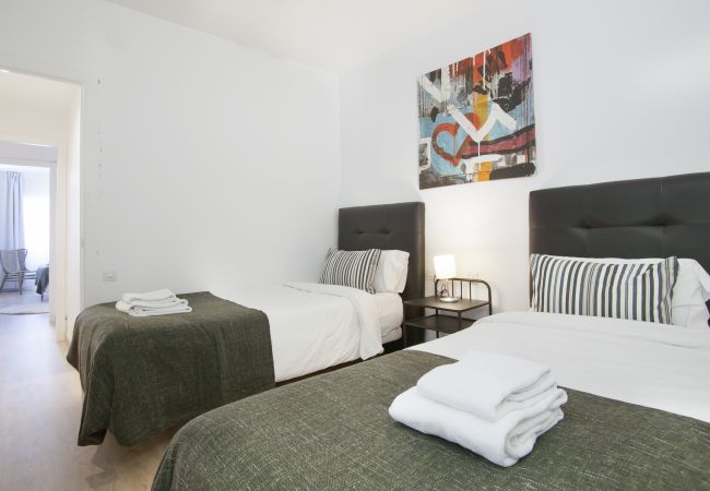 Apartment in Barcelona - Gaudi 12 Apartment in Barcelona - Gaudi 12