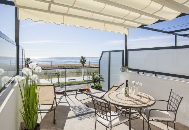  in Castelldefels - Beachfront Penthouse ZC2B6